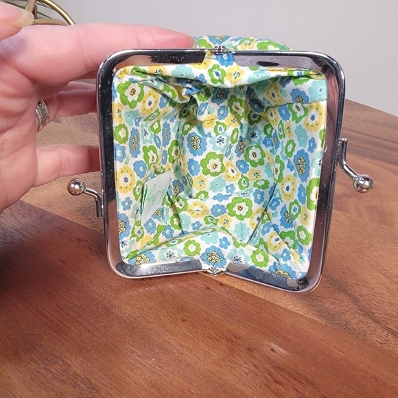 Vera Brandly English Meadow Floral Quilted Count Purse Small Kiss Lick Bag - Picture 6 of 16